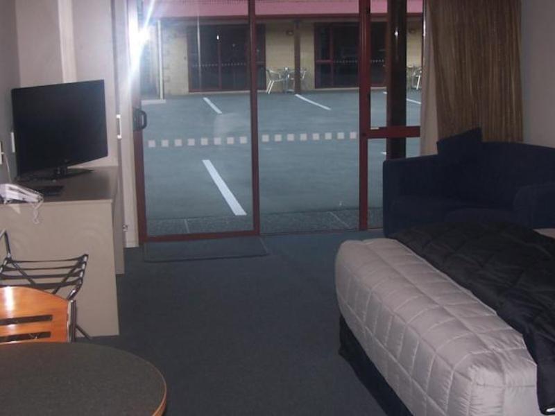 ג'רלדין Asure Scenic Route Motor Lodge מראה חיצוני תמונה