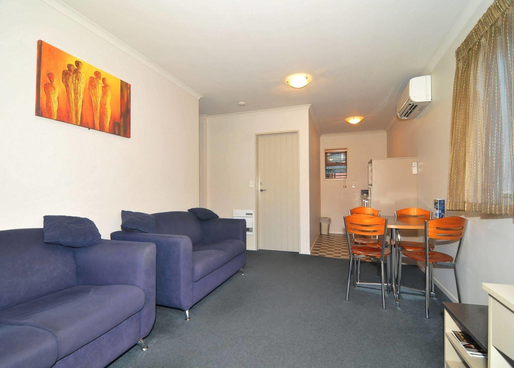 ג'רלדין Asure Scenic Route Motor Lodge מראה חיצוני תמונה